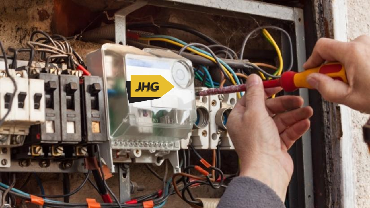 5 signs of bad electrical wiring in a house